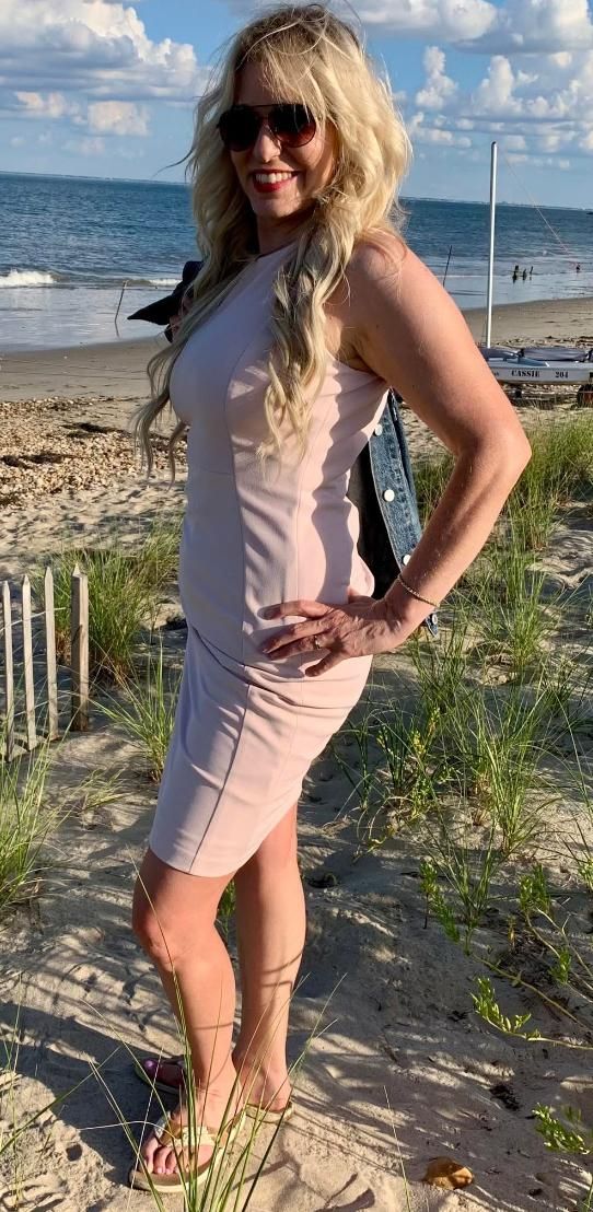 Dr. Suzanne Foxx
